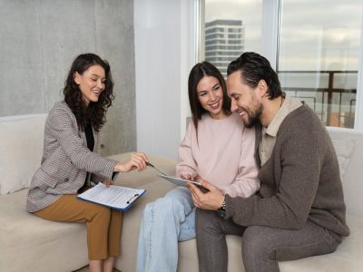 How a Property Advisor Makes a Difference in High-Value Property Decisions